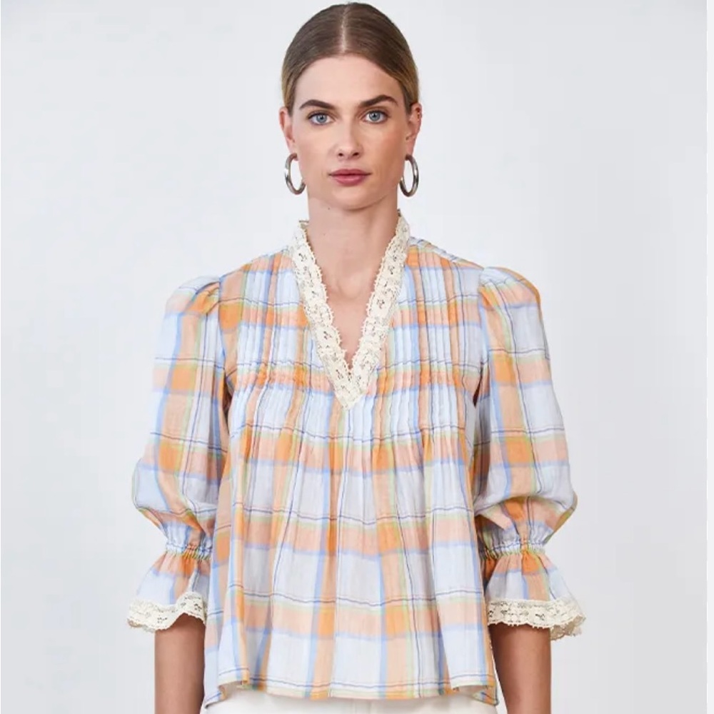 Hunter Bell MIA top. Brand new without Tag. Size 0.